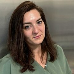 okrągły obraz prowadzącego